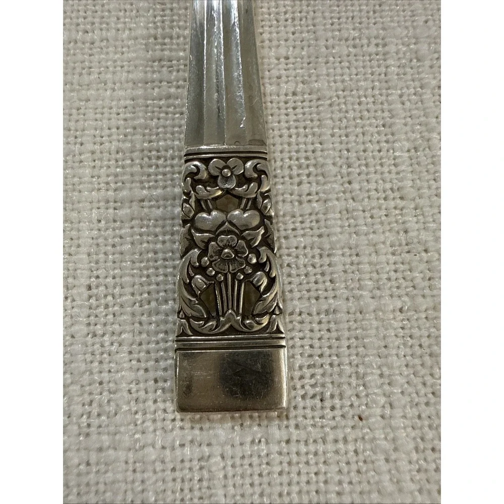 Oneida Community Silver Plate Coronation Dessert Spoon Silverplate EUC‎